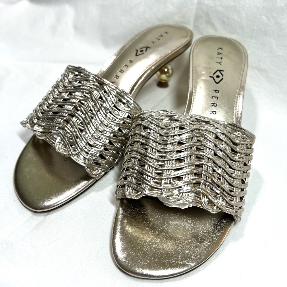Katy Perry Gold Woven Women's Slide Sandals 6.5 - Picture 3 of 10